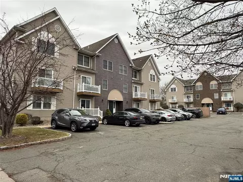 474 Forest St #11, Kearny, NJ 07032