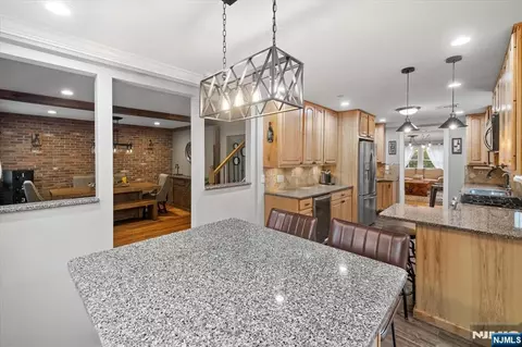 Entry Way - 19 Elm St, Haskell, NJ 07420 photo 1 of 2