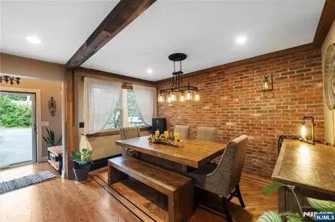 19 Elm St, Haskell, NJ 07420