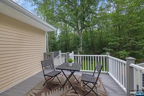 Exterior - 19 Elm St, Haskell, NJ 07420 photo 1 of 5