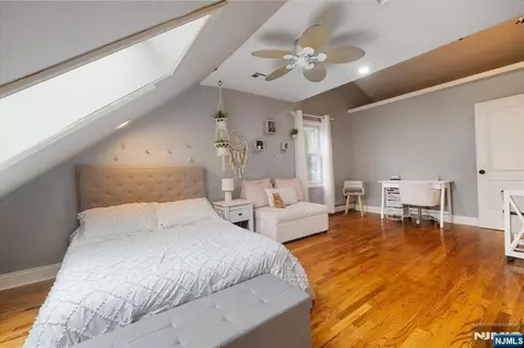 Bedroom - 19 Elm St, Haskell, NJ 07420 photo 4 of 6