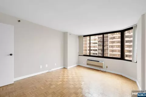 316 Prospect #8H, Hackensack, NJ 07601