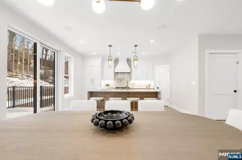 188 Broadway #8, Woodcliff Lake, NJ 07677