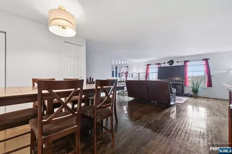 3617 Lincoln Ter #3617, North Bergen, NJ 07047