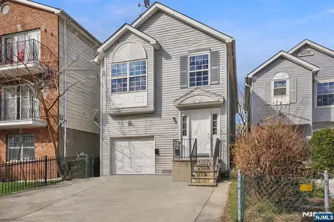 51 Demarest St, Newark, NJ 07112