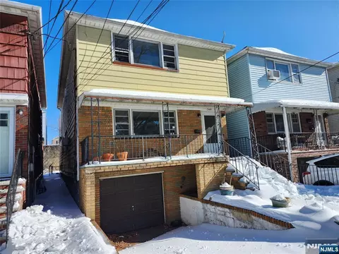 348 Cator Ave, Jersey City, NJ 07305