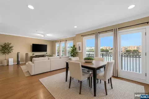 155 The Promenade, Edgewater, NJ 07020