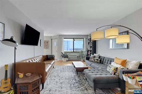 307 Prospect Ave #14I, Hackensack, NJ 07601 photo 1