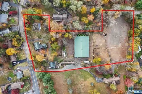 695 Ramapo Valley Rd, Oakland, NJ 07436