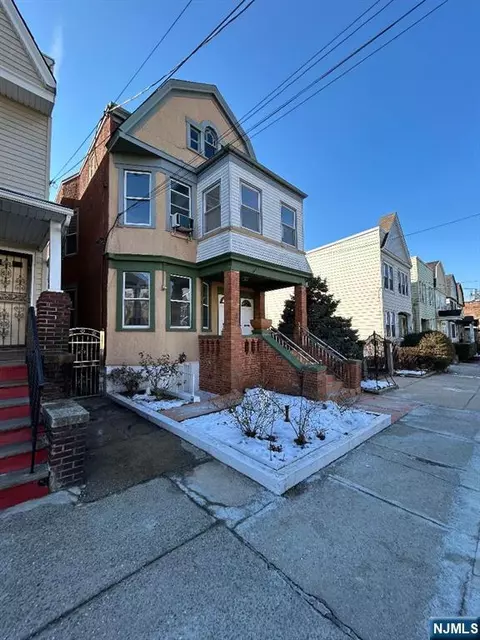 333 Danforth Ave, Jersey City, NJ 07305