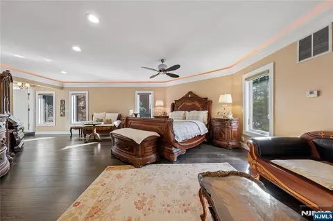 Bedroom - 93 Jackson Dr, Cresskill, NJ 07626 photo 1 of 4