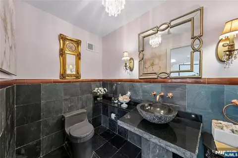 Bath - 93 Jackson Dr, Cresskill, NJ 07626 photo 1 of 6