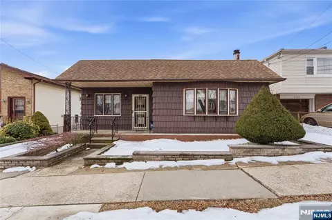 229 Centre Ave, Secaucus, NJ 07094