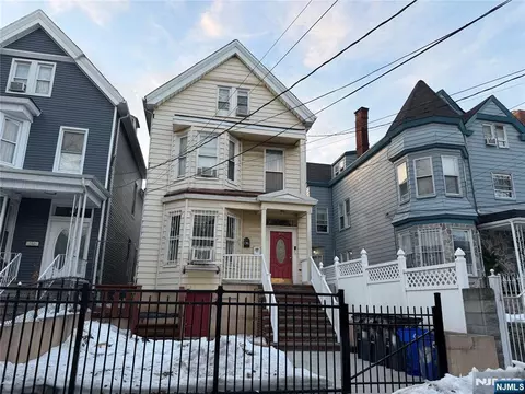 320 Summer Ave, Newark, NJ 07104