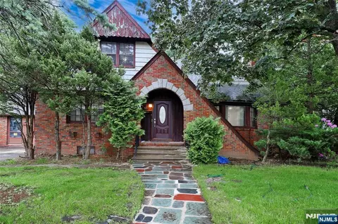 4-21 Saddle Riv, Fair Lawn, NJ 07410