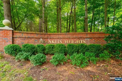 2249 Margaret Ct, Mahwah, NJ 07430