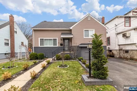 659 River Rd, Teaneck, NJ 07666