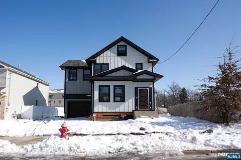 1123 Thompson Ave, Roselle, NJ 07203