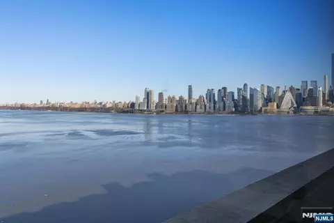 1000 Avenue At Port Imperial #PH702, Weehawken, NJ 07086