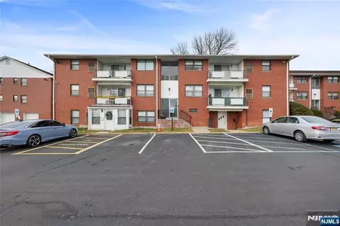 1300 Rock #F1, North Plainfield, NJ 07060