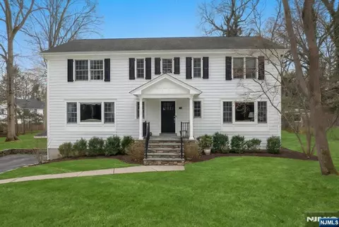 4 Lindeman Ave, Closter, NJ 07624