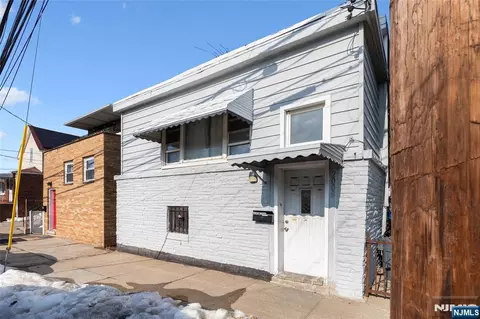 2008 41st St, North Bergen, NJ 07047