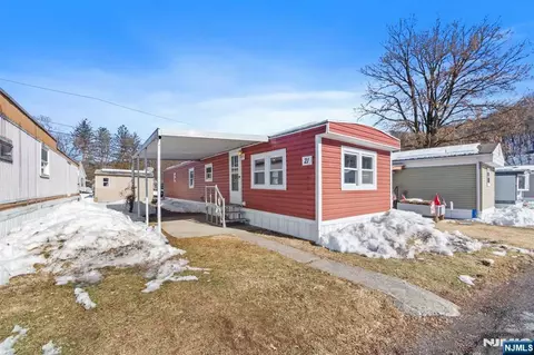 190 Apt 21 Us Highway 46, Knowlton, NJ 07832