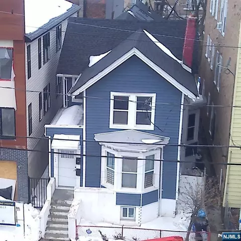 111 Ridgewood Ave, Newark, NJ 07108