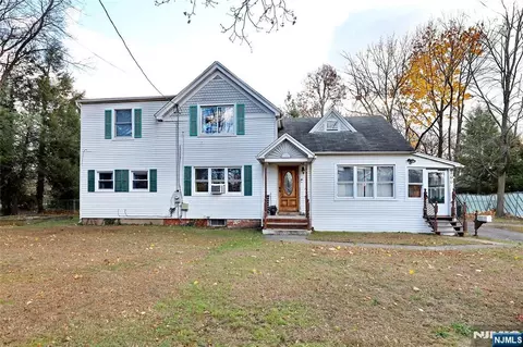 300 Spring Valley Rd, Paramus, NJ 07652