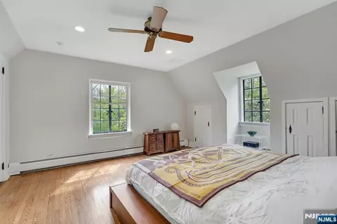 Bedroom - 17 Hillside Ave, Saddle River, NJ 07458 photo 1 of 4
