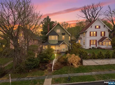 101 E Palisade Ave, Englewood, NJ 07631