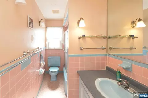 Bath - 454 E Ridgewood Ave, Paramus, NJ 07652 photo 1 of 3