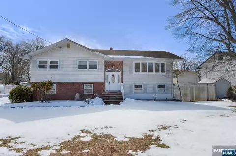 454 E Ridgewood Ave, Paramus, NJ 07652