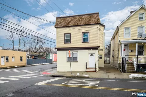 527 Cary St, Orange, NJ 07050