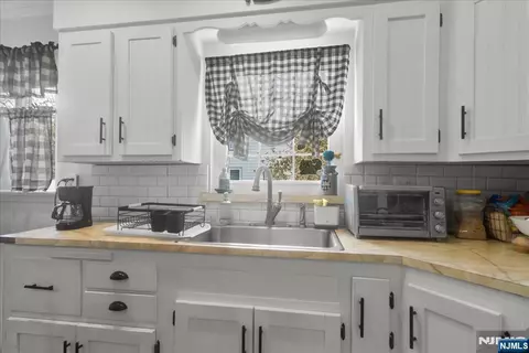 Kitchen - 149 Allen St, Hackensack, NJ 07601 photo 1 of 4