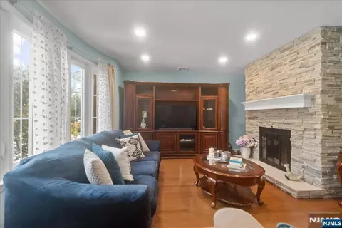 Living - 149 Allen St, Hackensack, NJ 07601 photo 1 of 1
