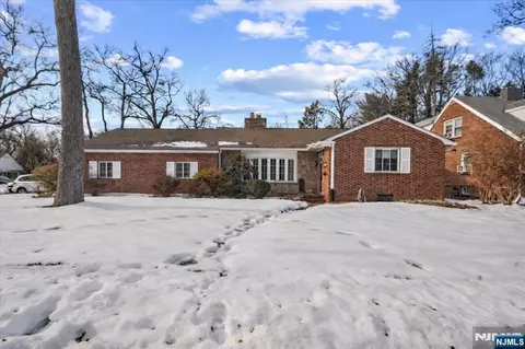 Exterior - 149 Allen St, Hackensack, NJ 07601 photo 1 of 7