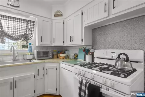 Kitchen - 149 Allen St, Hackensack, NJ 07601 photo 4 of 4