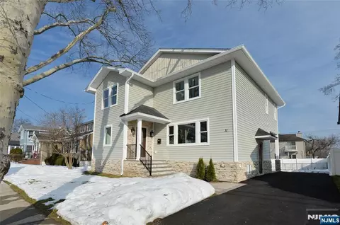 31 Albert Ave, Fair Lawn, NJ 07410
