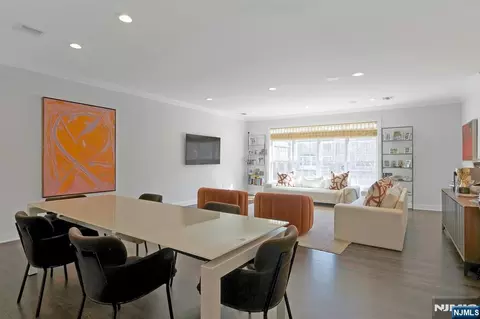 51 Lexington Ct #51, Englewood, NJ 07631