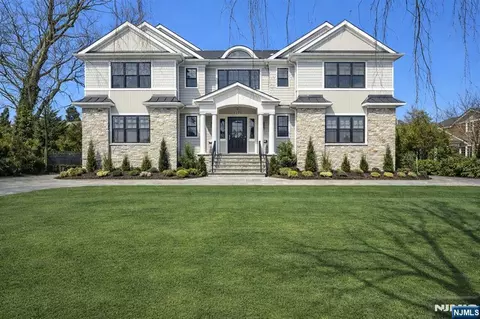 127 Stewart Rd, Millburn, NJ 07078