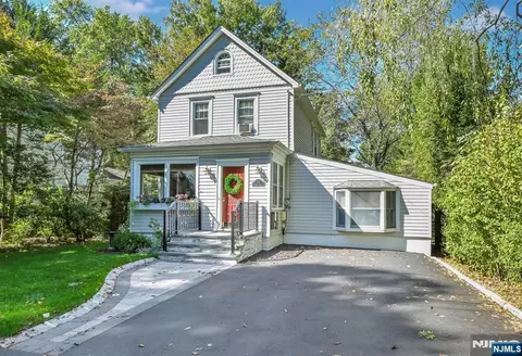 25 Maple Ave, Demarest, NJ 07627 photo 1