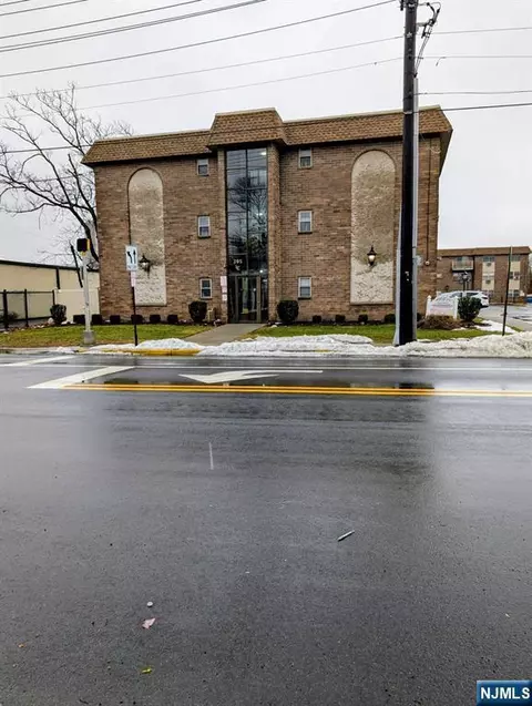205 Bergen Tpke #2E, Ridgefield Park, NJ 07660