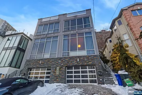 760 Undercliff #B, Edgewater, NJ 07020