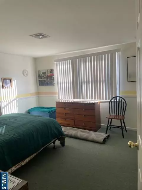 Bedroom - 82 Azalea St, Paramus, NJ 07652 photo 2 of 3