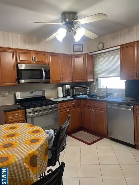Kitchen - 82 Azalea St, Paramus, NJ 07652 photo 1 of 1