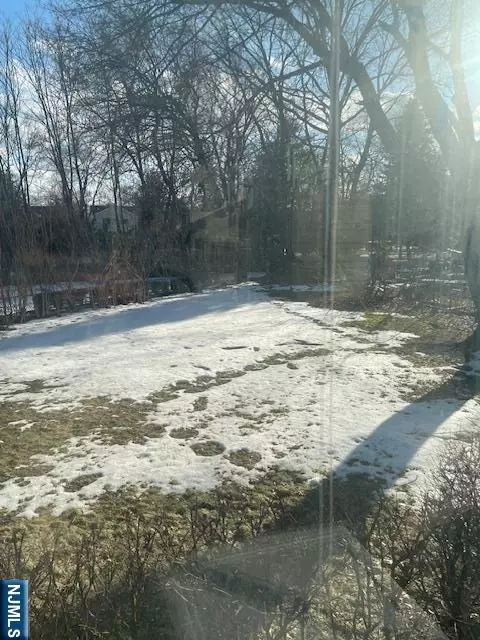 Exterior - 82 Azalea St, Paramus, NJ 07652 photo 3 of 3