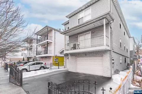 96 N 5th St, Newark, NJ 07107