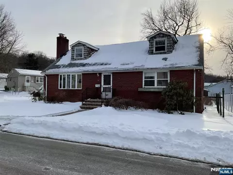 45 River Blvd, Little Falls, NJ 07424