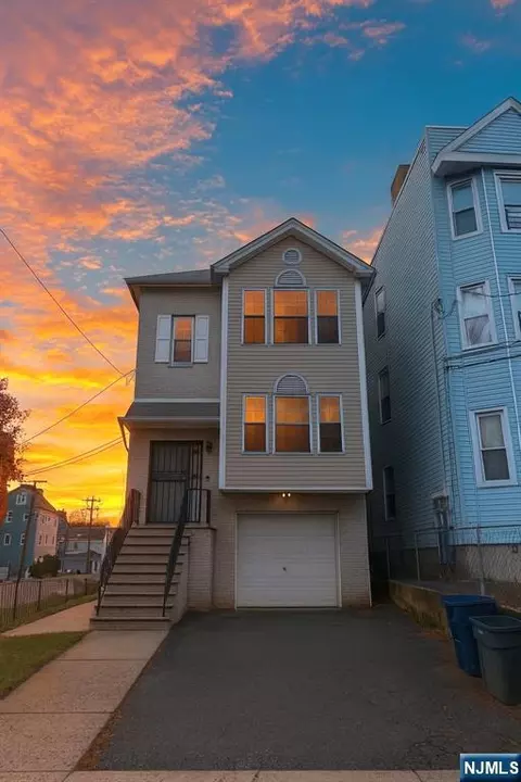 156 Ridgewood Ave, Newark, NJ 07108